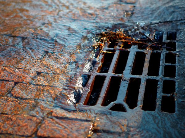 Sistema de águas pluviais entupido